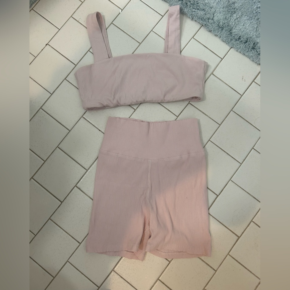 Daily Drills Biker shorts and sports bra SET